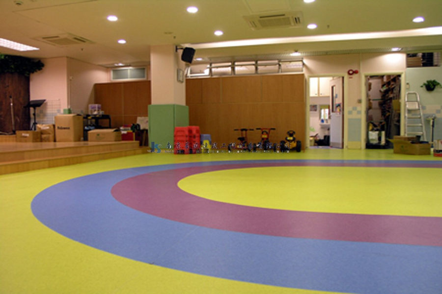幼兒園地板